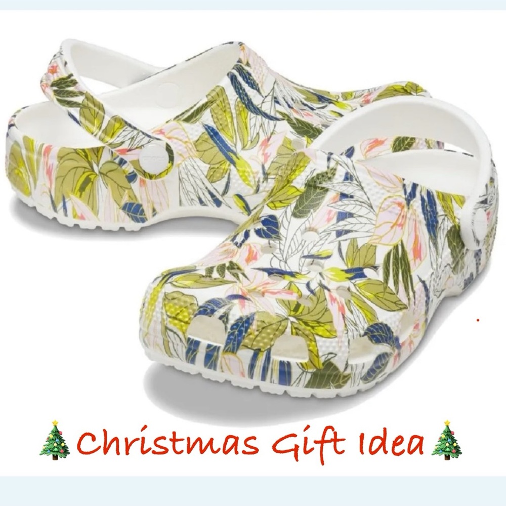 EUC Limited Edition Vera Bradley Rainforest Leaves Crocs